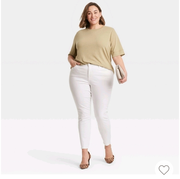 Ava &  Viv High-Rise Skinny Jean - Picture 1 of 6